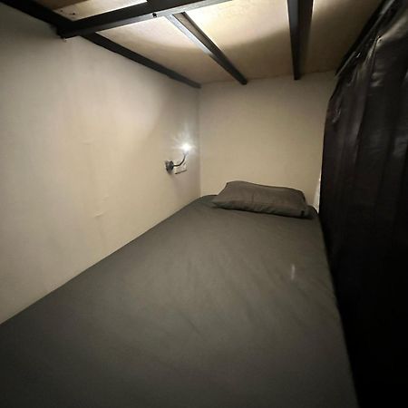 Cilacap Guest House Esterno foto