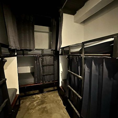 Cilacap Guest House Esterno foto